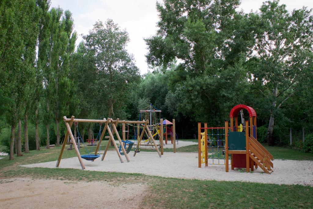 Marina-Buek Apartmanhaz Bagian luar foto